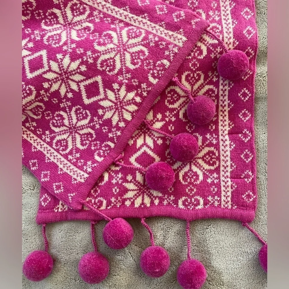 Bloomingdales Cashmere Wool Nordic Alpine Pom Poms Scarf Hot Pink Ivory Soft New